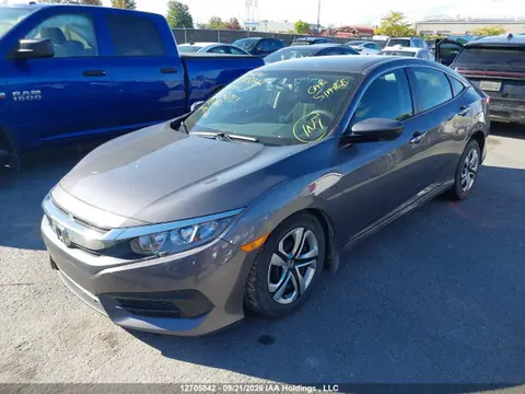 2018 Honda Civic Lx VIN 2HGFC2F57JH021751 фото 2
