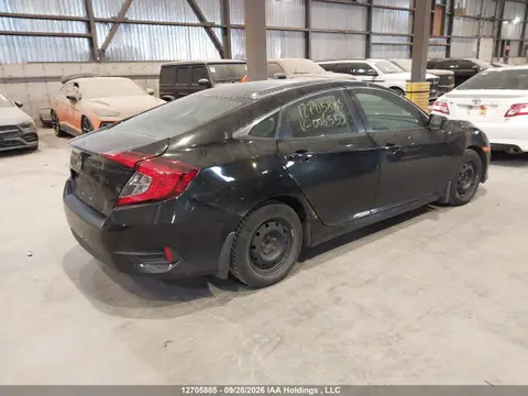 2018 Honda Civic Lx VIN 2HGFC2F56JH006559 фото 4