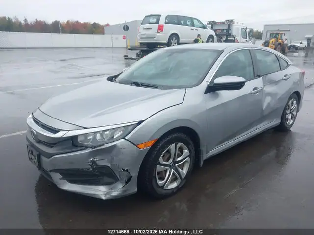2HGFC2F51JH019462 — 2018 Honda Civic LX, фото 2 с аукциона IAAI 13.10.2026, Передняя часть
