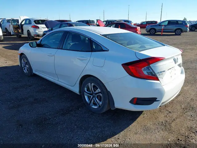 2HGFC2F54JH011596 — 2018 Honda Civic LX, фото 3 с аукциона IAAI 29.09.2026, Град