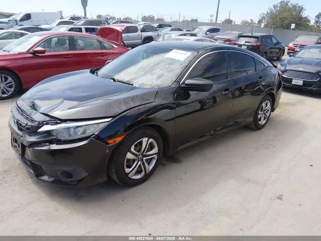 2HGFC2F67JH518050 — 2018 Honda Civic LX, фото 2 с аукциона IAAI 14.10.2026, Передняя и задняя части