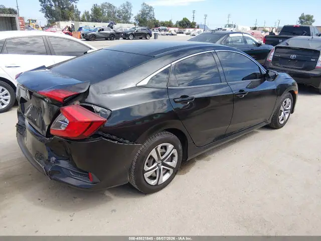 2HGFC2F67JH518050 — 2018 Honda Civic LX, фото 4 с аукциона IAAI 14.10.2026, Передняя и задняя части