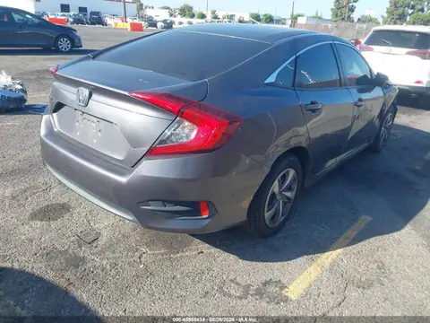 2018 Honda Civic Lx VIN 2HGFC2F59JH547945 фото 4