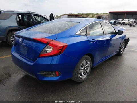 2018 Honda Civic Lx VIN 2HGFC2F54JH584188 фото 4