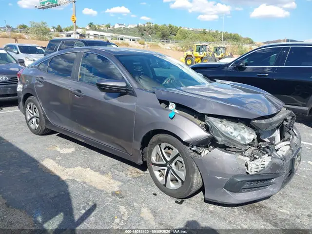 2HGFC2F55JH507992 — 2018 Honda Civic LX, Передняя часть (Front End), фото до ремонта