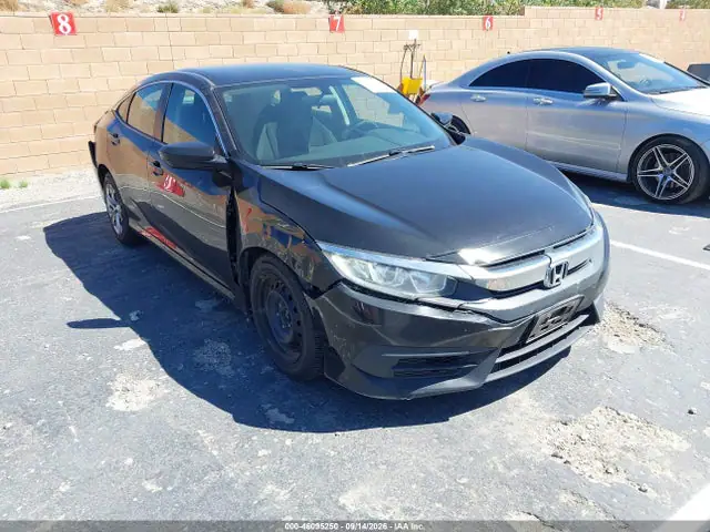 2HGFC2F55JH508611 — 2018 Honda Civic LX, Передняя часть (Front & Rear), фото до ремонта