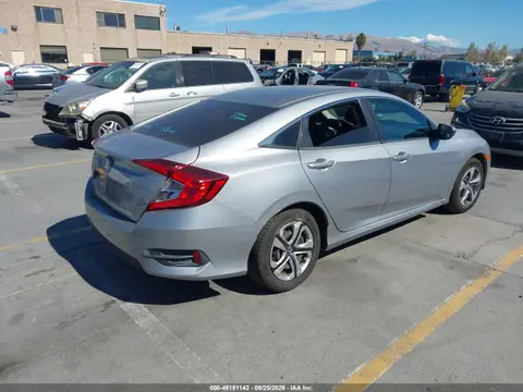 2018 Honda Civic Lx VIN 2HGFC2F51JH573701 фото 4