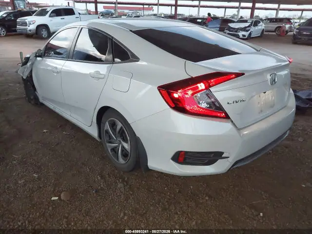 2HGFC2F67LH565534 — 2020 Honda Civic LX, фото 3 с аукциона IAAI 29.09.2026, Передняя и задняя части