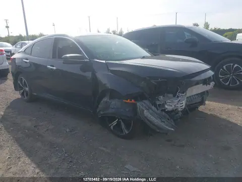 2HGFC1F9XJH103759 — 2018 Honda Civic Touring, Передняя часть (Front), фото до ремонта