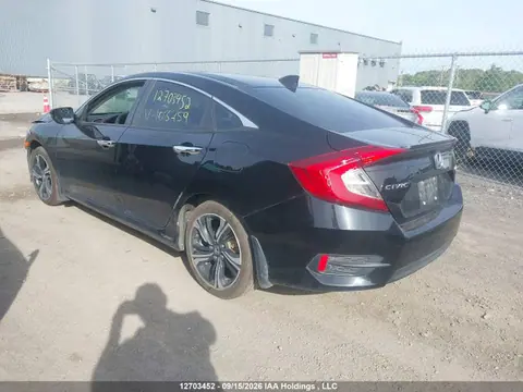 2018 Honda Civic Touring VIN 2HGFC1F9XJH103759 фото 3
