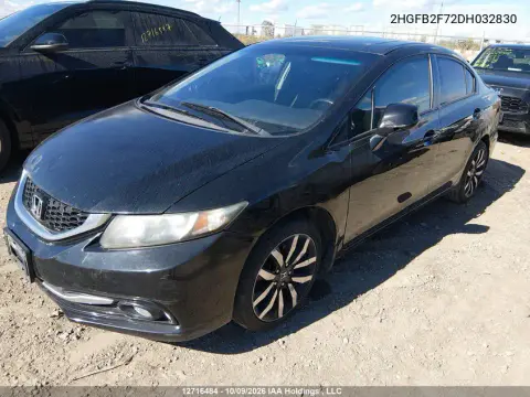 2013 Honda Civic Touring VIN 2HGFB2F72DH032830 фото 3