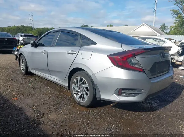 2HGFC2F73GH524932 — 2016 Honda Civic, фото 3 с аукциона IAAI, Угон