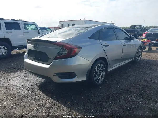 2HGFC2F73GH524932 — 2016 Honda Civic, фото 4 с аукциона IAAI, Угон