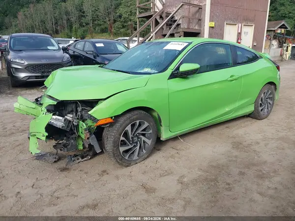 2HGFC4B59GH300810 — 2016 Honda Civic, фото 2 с аукциона IAAI, Передняя часть