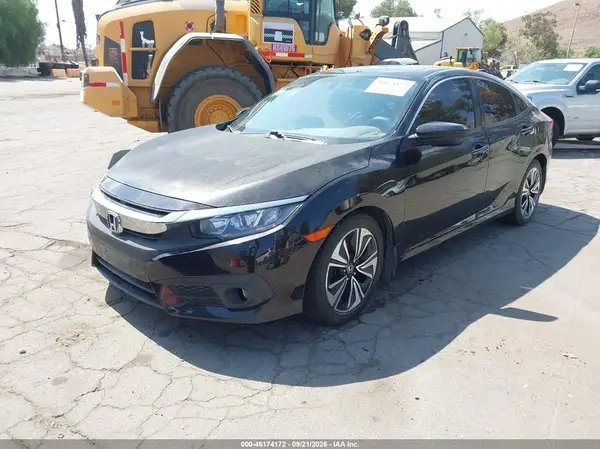 2HGFC1F3XGH639387 — 2016 Honda Civic, фото 2 с аукциона IAAI 13.10.2026, Естественный износ