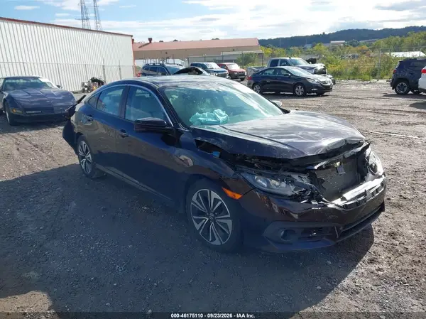 19XFC1F77GE203111 — 2016 Honda Civic, Передняя часть (Front & Rear), фото до ремонта