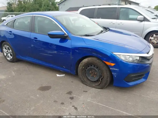19XFC2F58GE028713 — 2016 Honda Civic, фото 3 с аукциона IAAI 02.10.2026, Правый бок