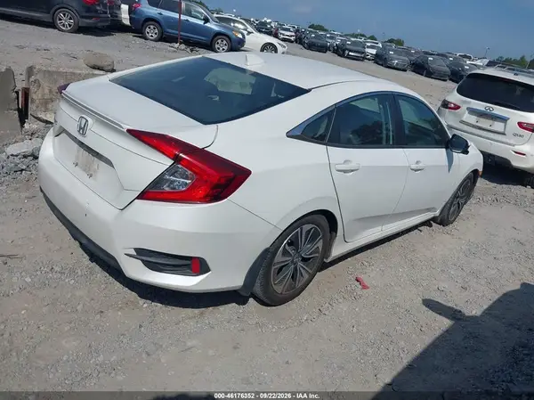 19XFC1F3XGE003692 — 2016 Honda Civic, фото 4 с аукциона IAAI 14.10.2026, Повреждения со всех сторон