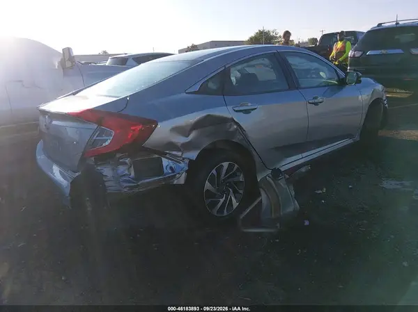 19XFC2F71GE056239 — 2016 Honda Civic, фото 4 с аукциона IAAI, Правый бок