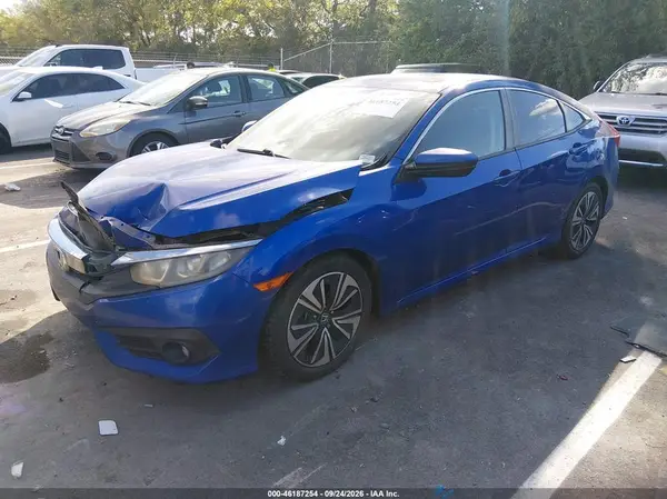19XFC1F39GE207559 — 2016 Honda Civic, фото 2 с аукциона IAAI 08.10.2026, Передняя часть