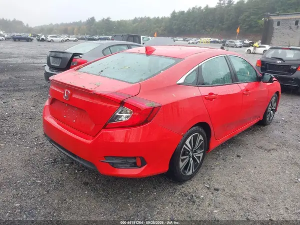 2HGFC1F88GH648438 — 2016 Honda Civic, фото 4 с аукциона IAAI, Передняя часть