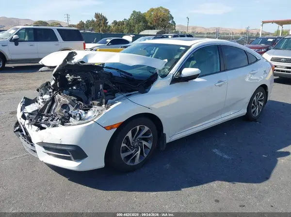19XFC2F79GE026941 — 2016 Honda Civic, фото 2 с аукциона IAAI, Передняя часть