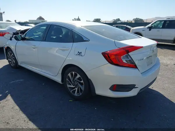 19XFC2F79GE026941 — 2016 Honda Civic, фото 3 с аукциона IAAI, Передняя часть