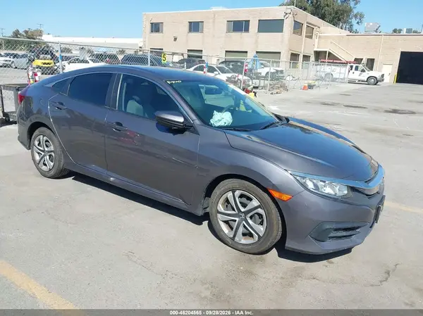 2HGFC2F52GH522734 — 2016 Honda Civic, Передняя часть слева (Left Front), фото до ремонта