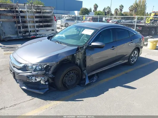 2HGFC2F52GH522734 — 2016 Honda Civic, фото 2 с аукциона IAAI, Передняя часть слева