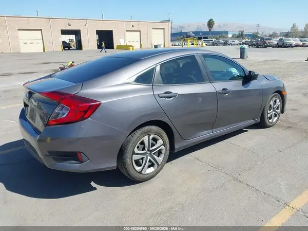 2HGFC2F52GH522734 — 2016 Honda Civic, фото 4 с аукциона IAAI, Передняя часть слева