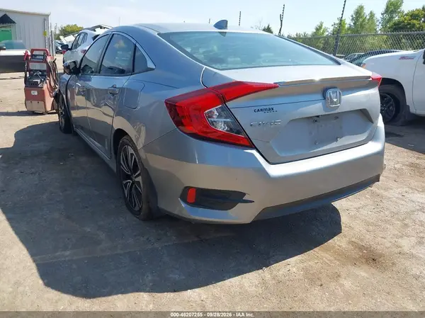 19XFC1F73GE016769 — 2016 Honda Civic, фото 3 с аукциона IAAI, Правый бок