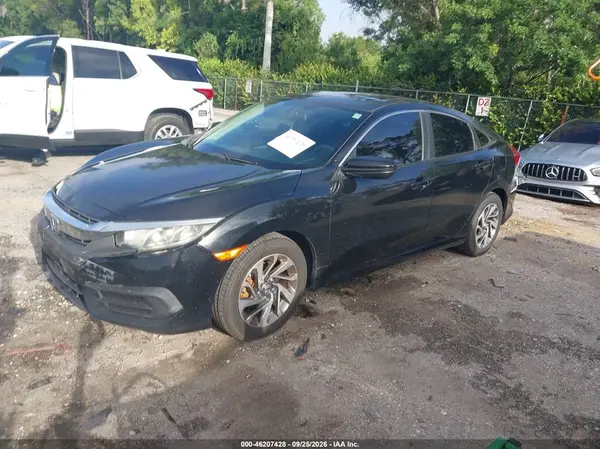 19XFC2F75GE077692 — 2016 Honda Civic, фото 2 с аукциона IAAI, Передняя часть