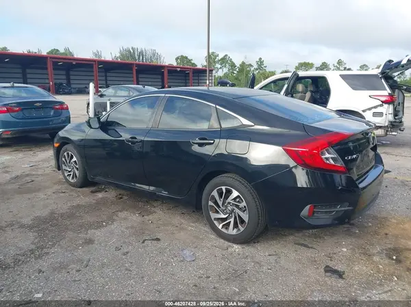 19XFC2F75GE077692 — 2016 Honda Civic, фото 3 с аукциона IAAI, Передняя часть