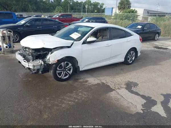 19XFC2F59GE075958 — 2016 Honda Civic, фото 2 с аукциона IAAI 08.10.2026, Передняя часть