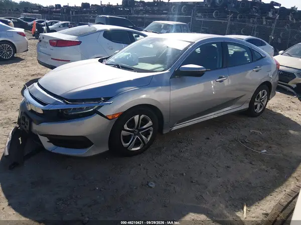 19XFC2F56GE076811 — 2016 Honda Civic, фото 2 с аукциона IAAI, Передняя часть