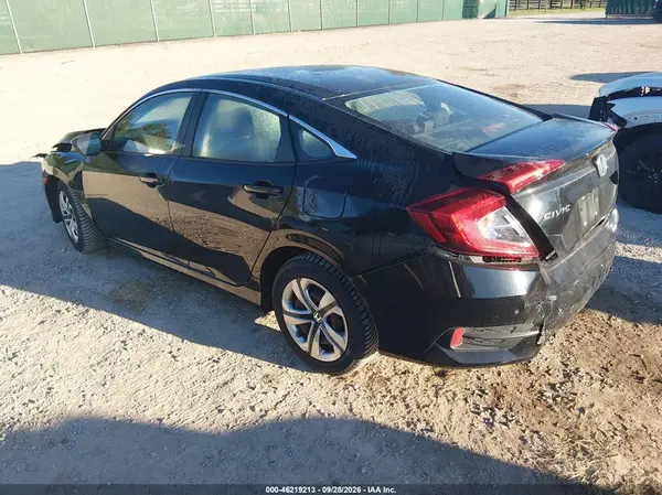 19XFC2F54GE074331 — 2016 Honda Civic, фото 3 с аукциона IAAI, Передняя и задняя части