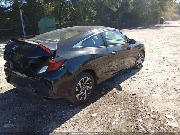 2HGFC4B04GH312531 — 2016 Honda Civic, фото 4 с аукциона IAAI, Задняя часть