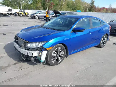 2017 Honda Civic VIN 2HGFC1F44HH108261 фото 2