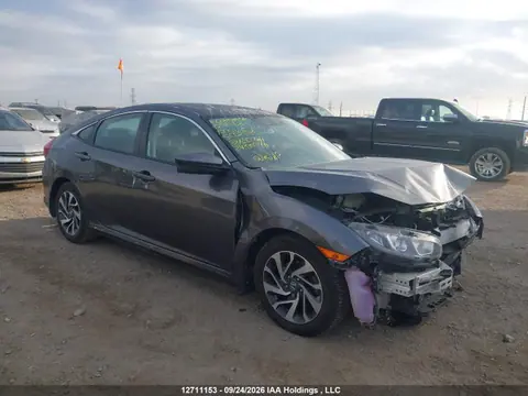 2HGFC2F89HH002588 — 2017 Honda Civic, Передняя часть, фото до ремонта