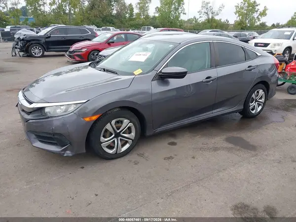 19XFC2F54HE035398 — 2017 Honda Civic, фото 2 с аукциона IAAI 13.10.2026, Передняя часть
