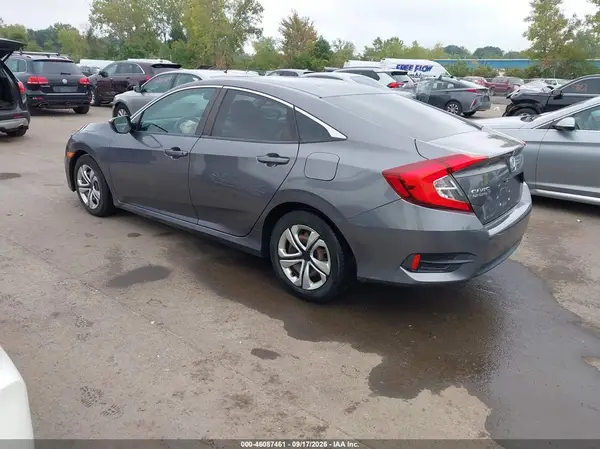 19XFC2F54HE035398 — 2017 Honda Civic, фото 3 с аукциона IAAI 13.10.2026, Передняя часть