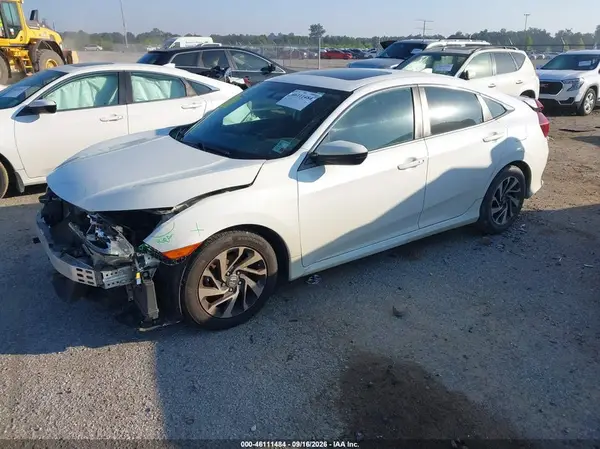 19XFC2F75HE004680 — 2017 Honda Civic, фото 2 с аукциона IAAI 13.10.2026, Передняя часть