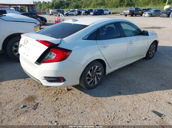 19XFC2F75HE004680 — 2017 Honda Civic, фото 4 с аукциона IAAI 13.10.2026, Передняя часть