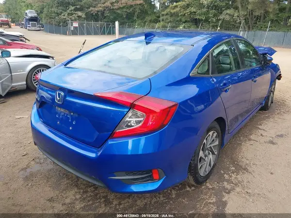 2HGFC2F72HH506469 — 2017 Honda Civic, фото 4 с аукциона IAAI 08.10.2026, Передняя часть
