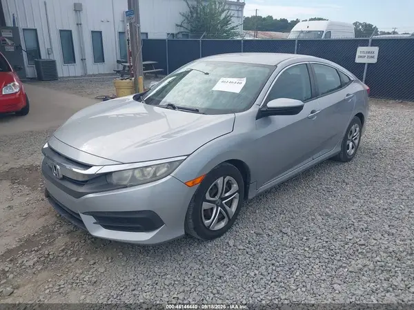 19XFC2F51HE077320 — 2017 Honda Civic, фото 2 с аукциона IAAI, Передняя часть