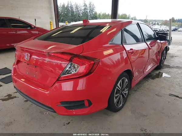2HGFC1F78HH652966 — 2017 Honda Civic, фото 4 с аукциона IAAI 14.10.2026, Правый бок