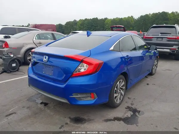 2HGFC2F7XHH573983 — 2017 Honda Civic, фото 4 с аукциона IAAI 14.10.2026, Левый бок