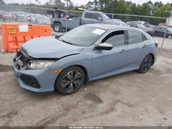 SHHFK7H5XHU211182 — 2017 Honda Civic, фото 2 с аукциона IAAI 16.10.2026, Передняя часть