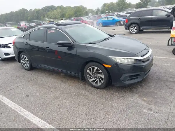 19XFC2F72HE067039 — 2017 Honda Civic, Подтопление (Flood), фото до ремонта