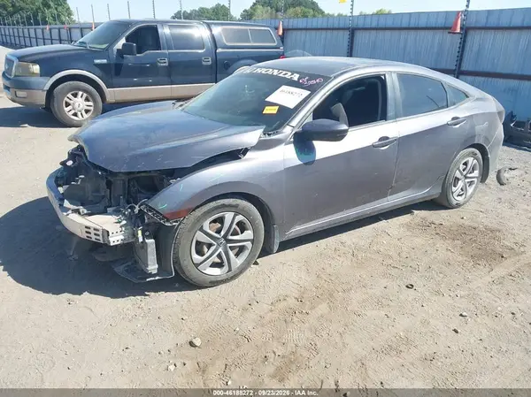 19XFC2F57HE007675 — 2017 Honda Civic, фото 2 с аукциона IAAI, Передняя часть